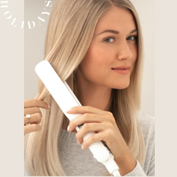 monat Other - Monat Style So Smooth Ceramic + Ionic Flat Iron